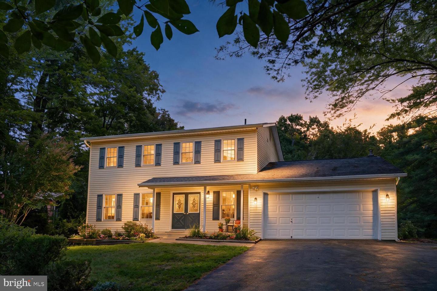 9010 Westchester Dr — photo