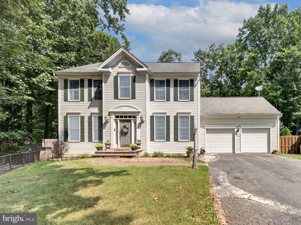 3920 Leaf Lawn Ln — photo