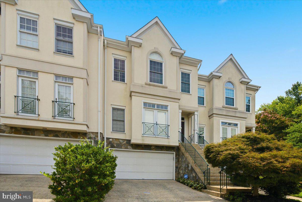 10249 Winged Elm Cir — photo