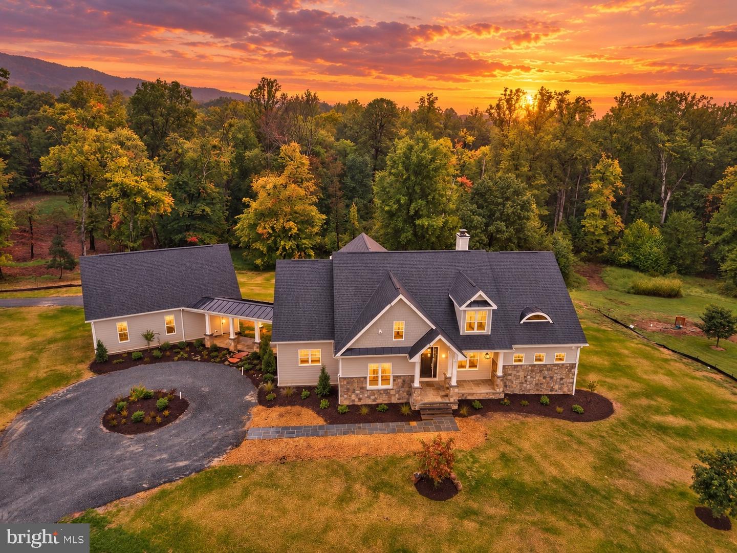 3257 Mountain Rd — photo