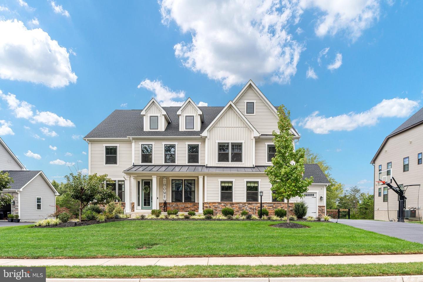 7082 Saint Hill Ct — photo