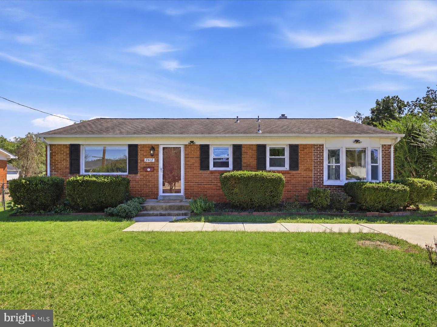 9407 King George Dr — photo