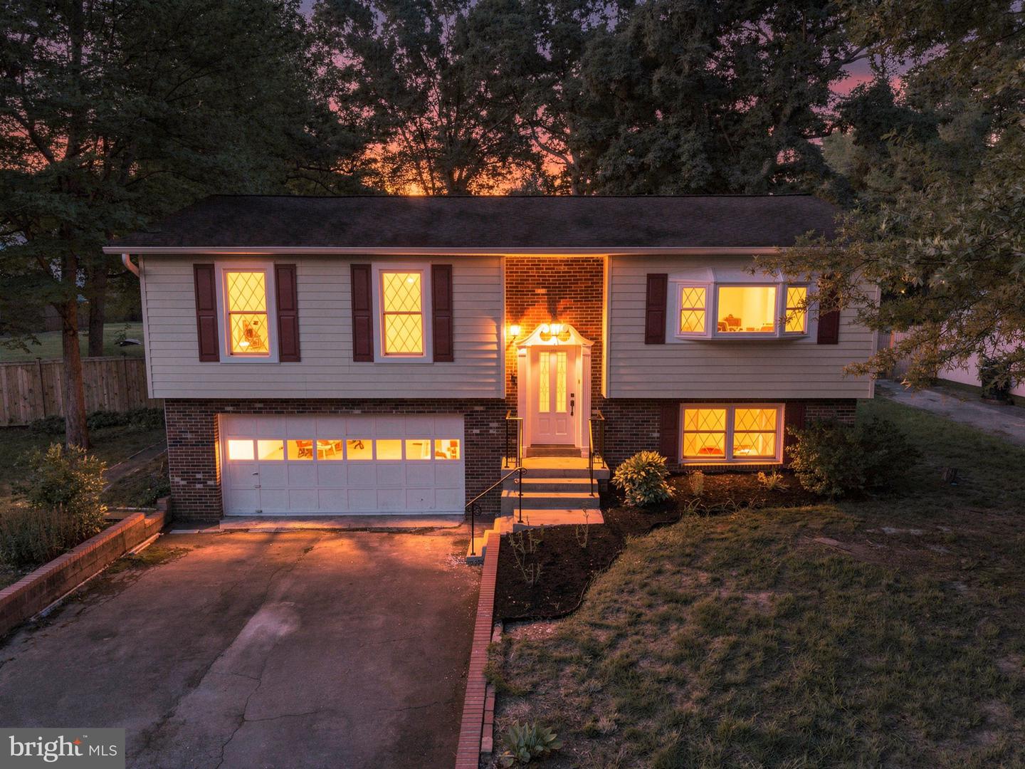 13522 Gordon Dr — photo