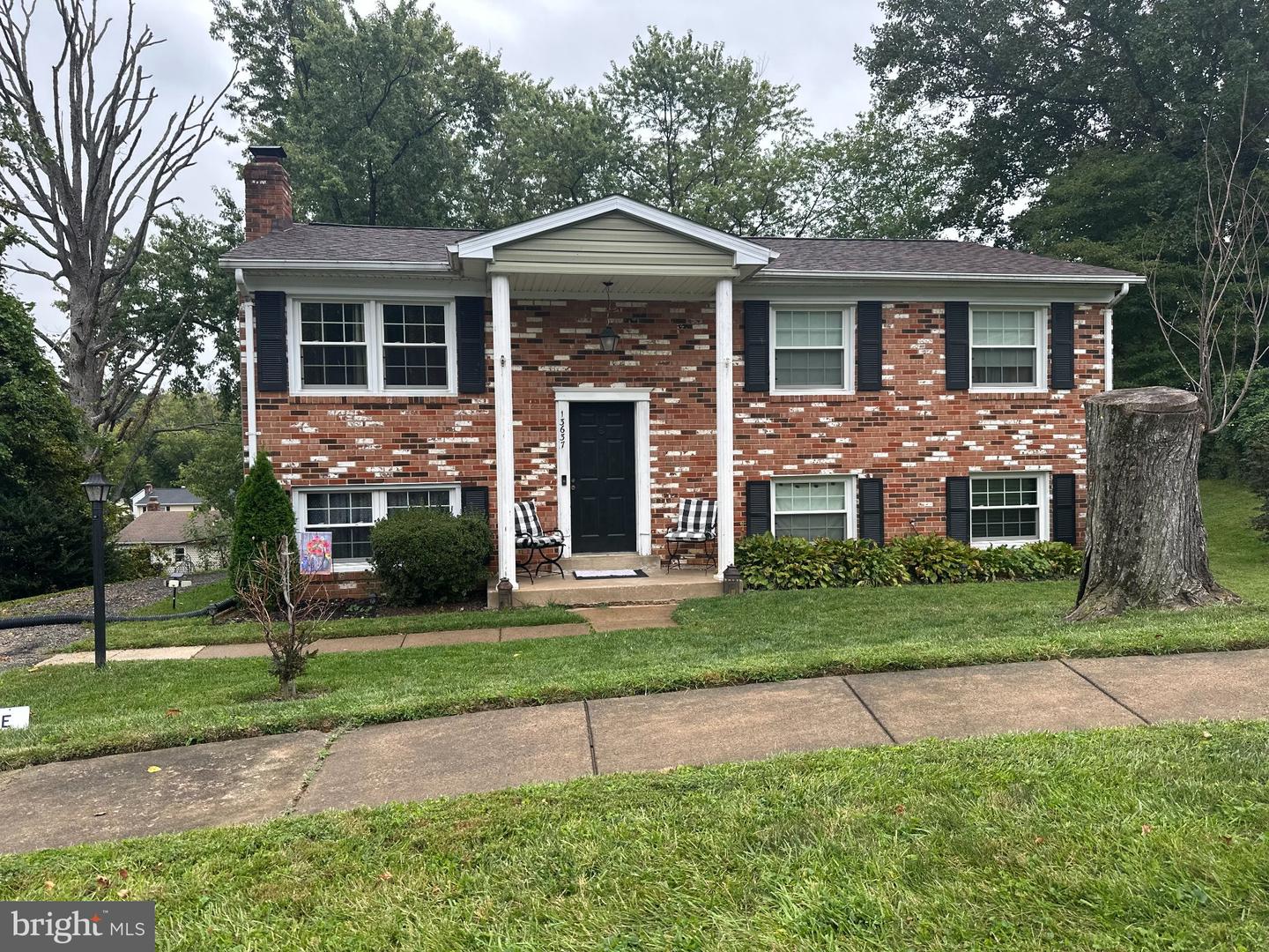 13637 Lynbrook Ct — photo