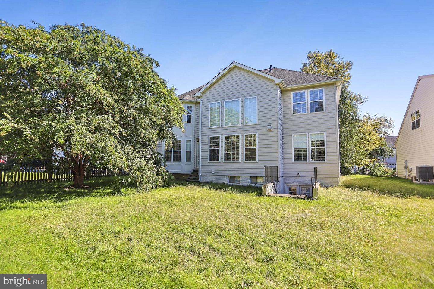 8704 Lords View Loop, Gainesville, VA 20155 — photo 3