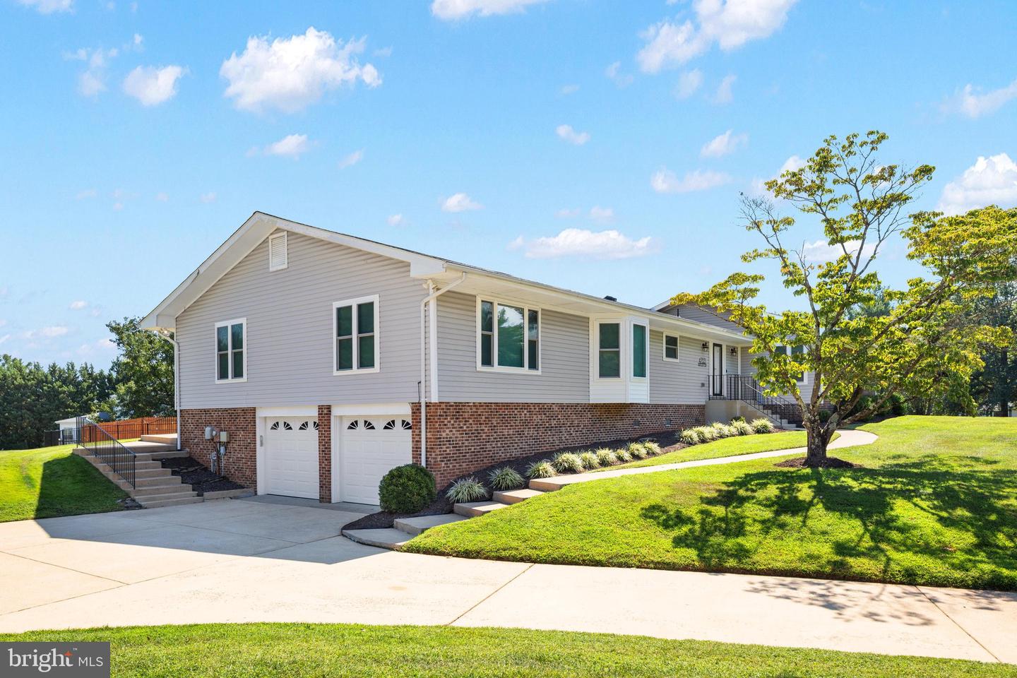 4703 Angus Dr — photo
