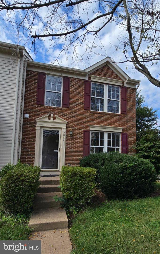 7044 Rogue Ln — photo