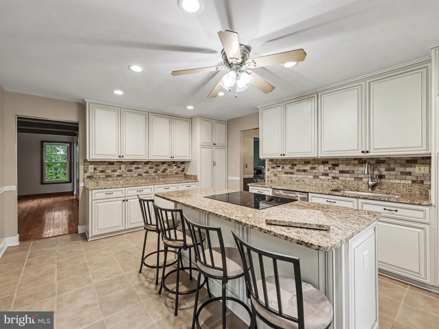 3210 Riverview Drive, Triangle, VA 22172 — photo 2