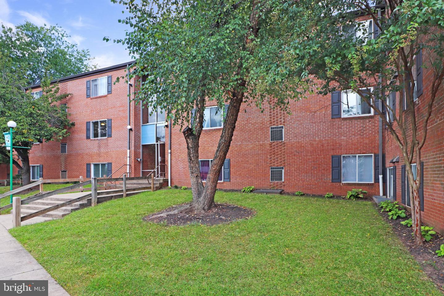 7497 Prince Charles Ct #5 — photo