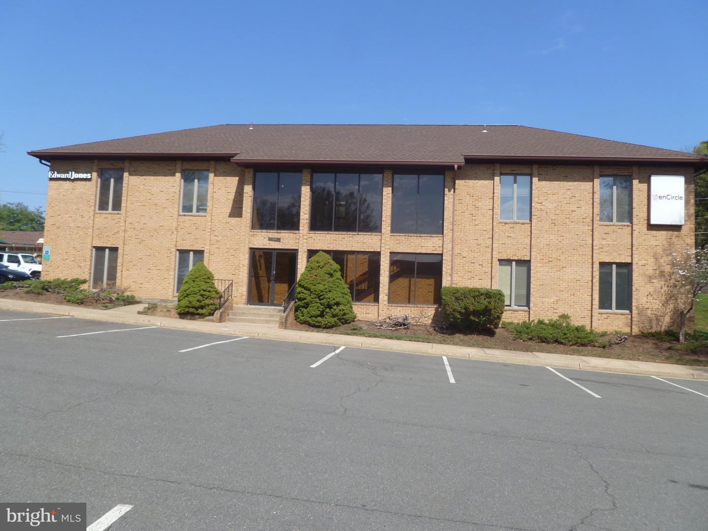 10688-B Crestwood Dr #2 — photo