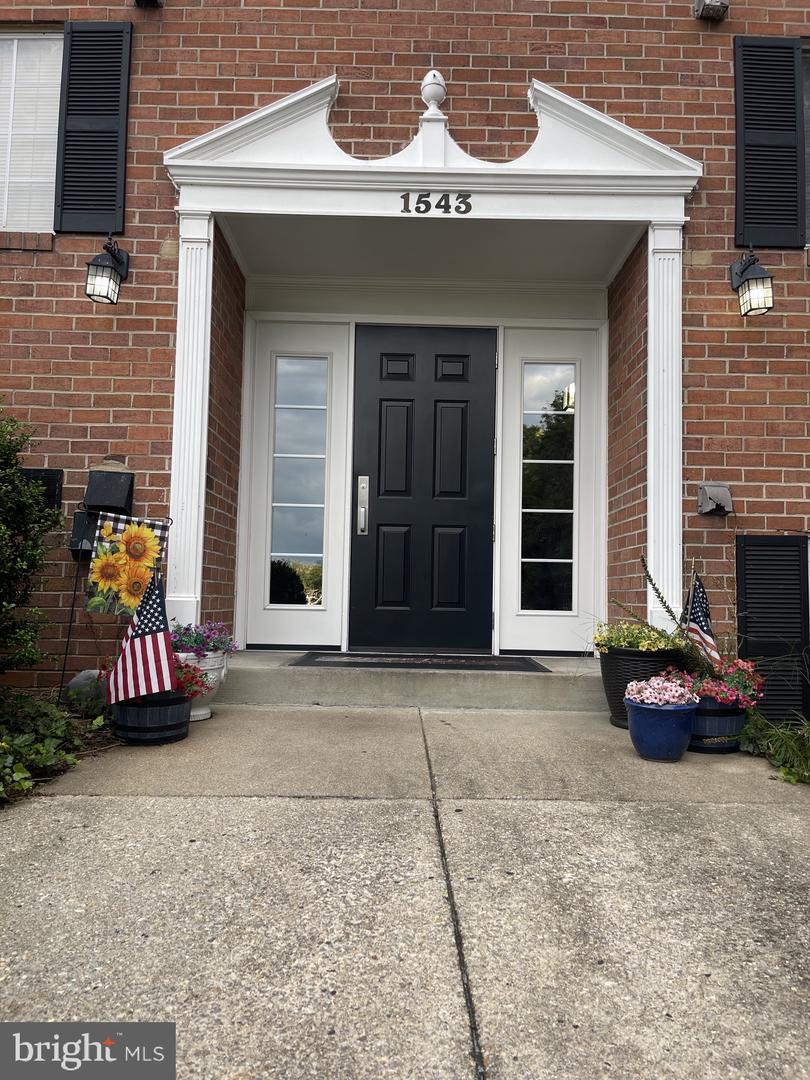 1543 Colonial Dr #204 — photo