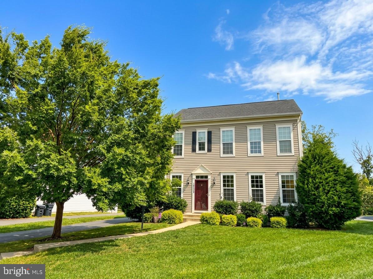 10539 Bittersweet Ln — photo
