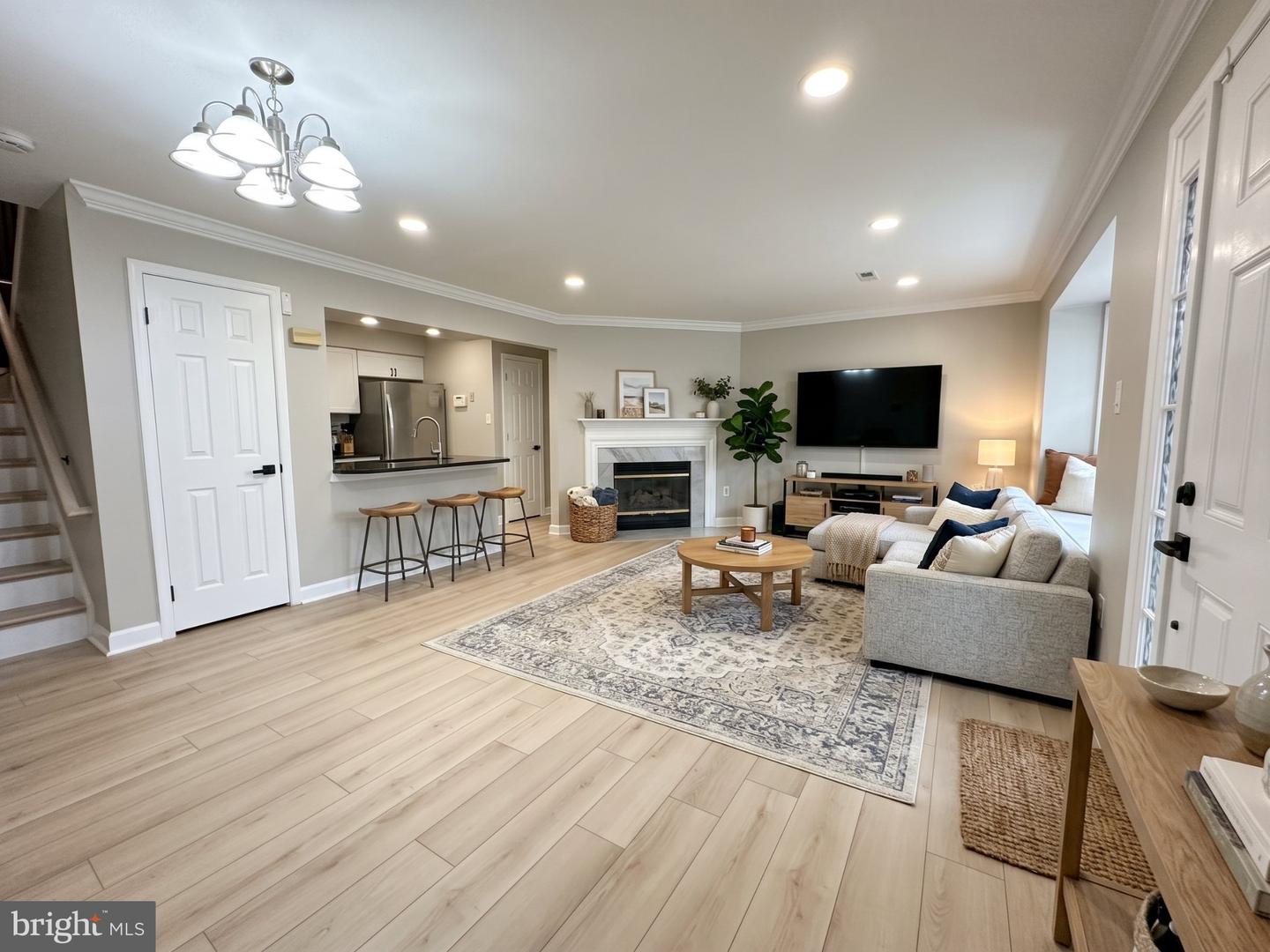12103 Salemtown Dr — photo