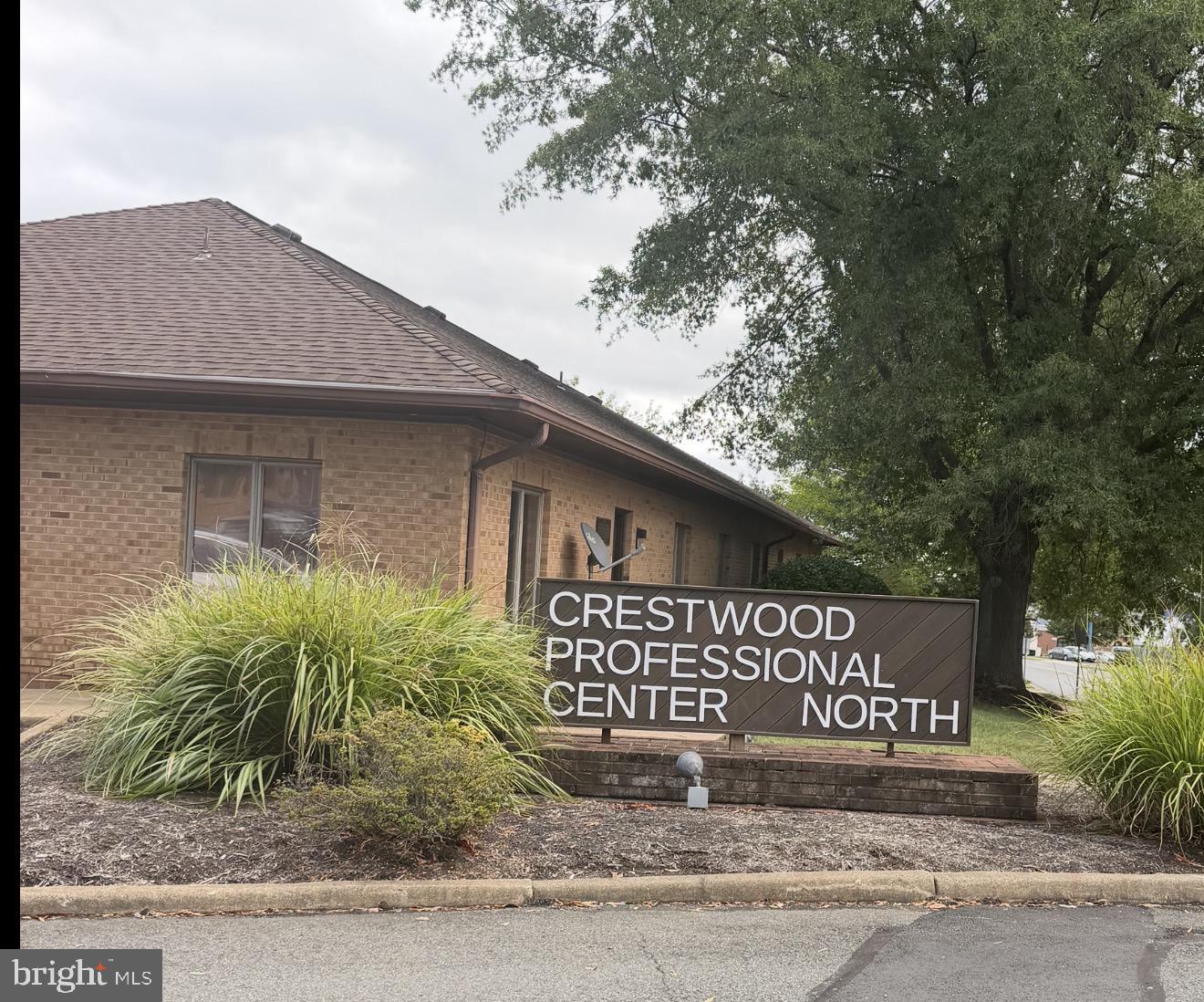 10620 Crestwood Dr #2 — photo