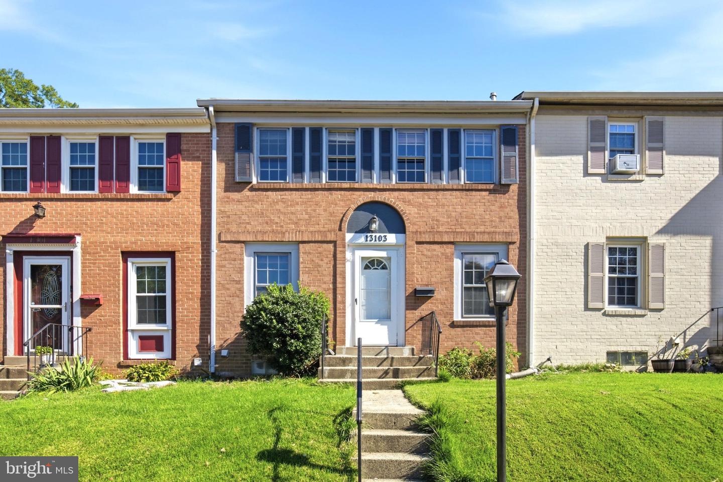 13103 Vineyard Way — photo