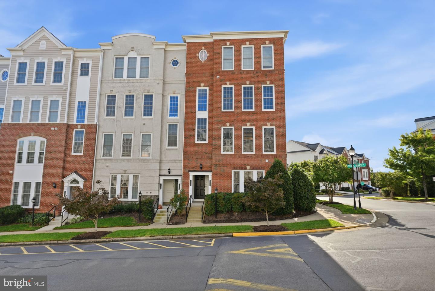 14718 Potomac Branch Dr — photo