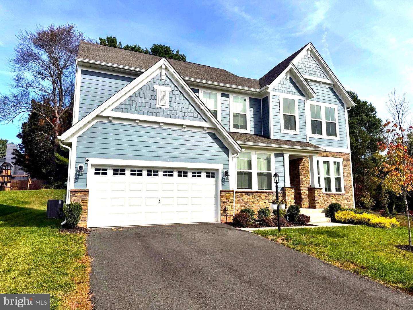 9428 Deschamp Ct — photo