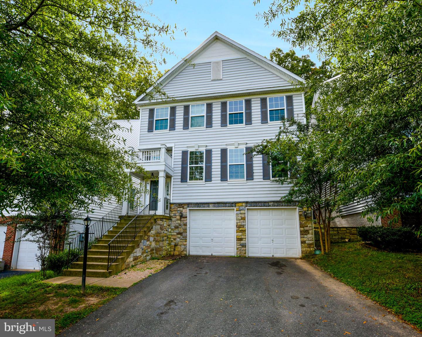 3401 Eagle Dr — photo