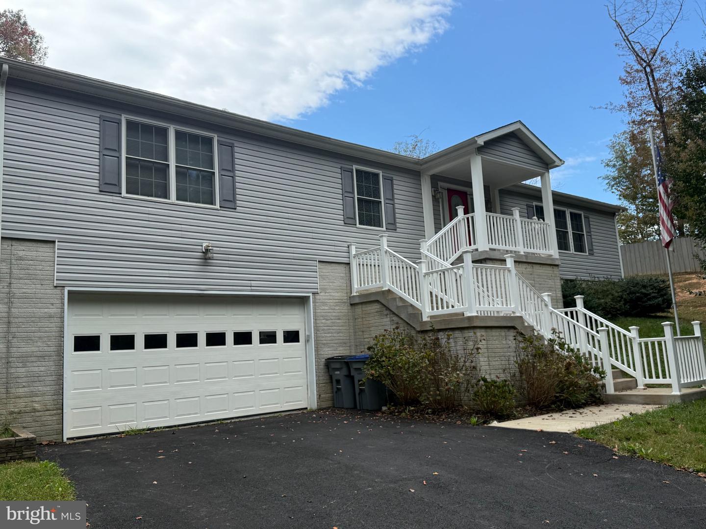 7065 Raleigh Tavern Dr — photo