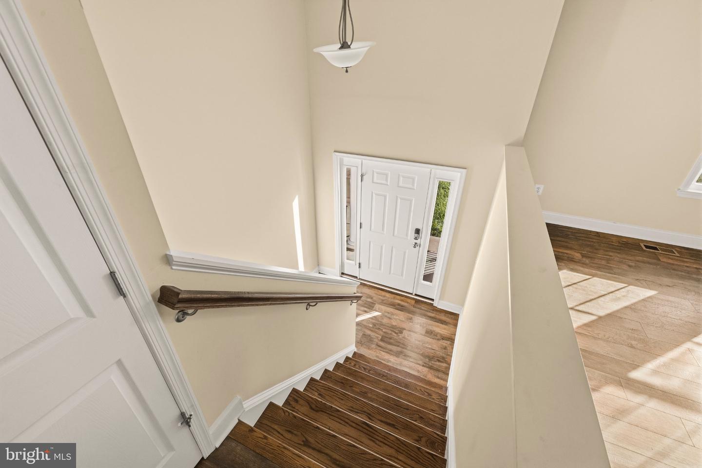 8112 Leland Rd — photo