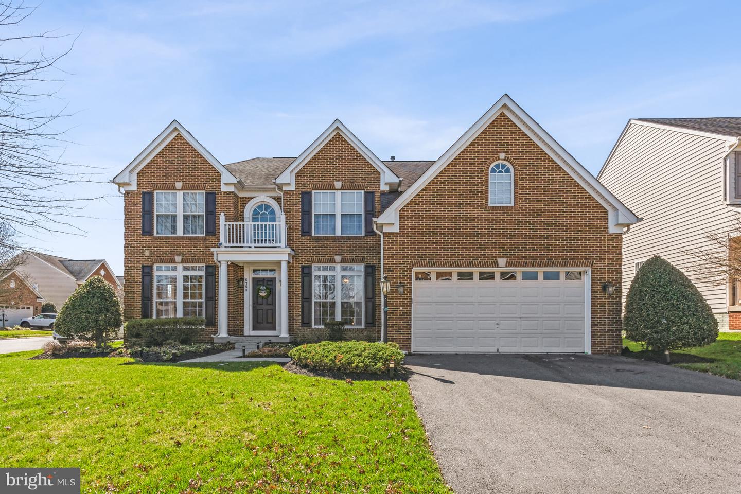 6758 Edgartown Way — photo