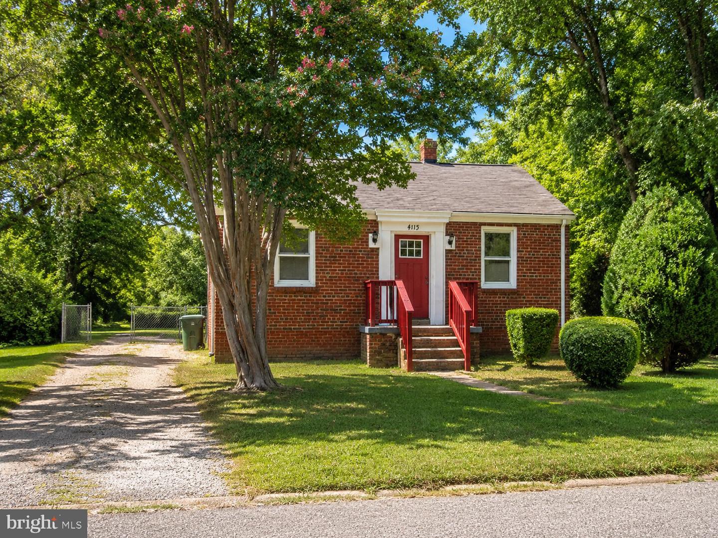 4115 Leake Ave — photo