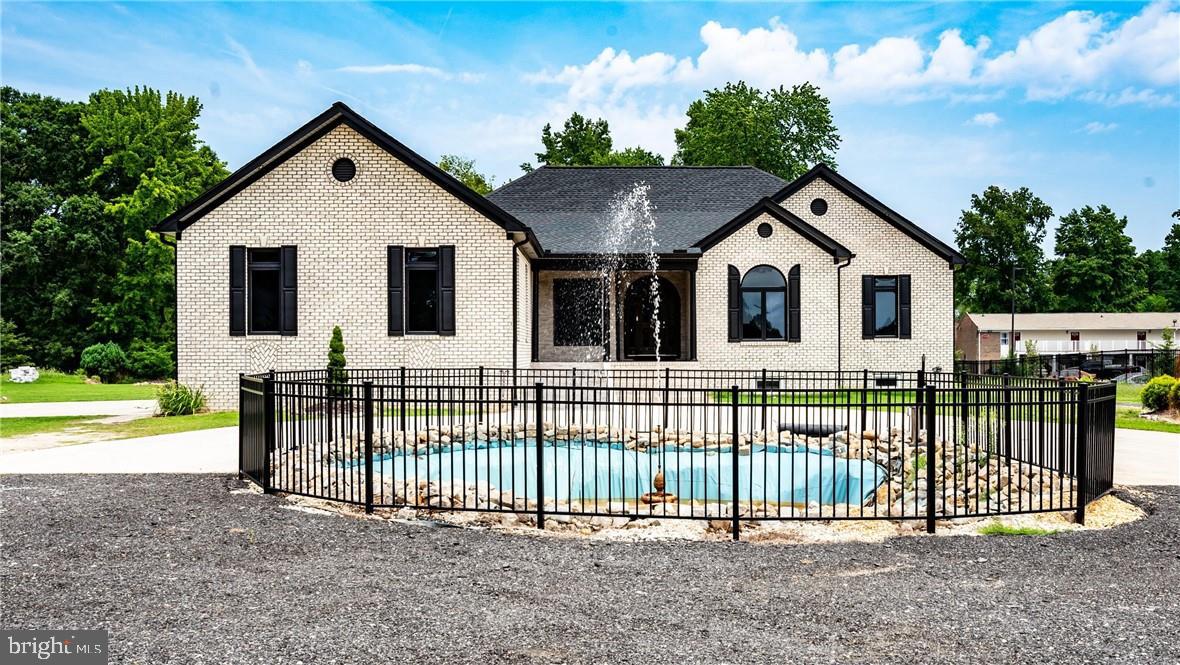 1325 Hodges Rd — photo