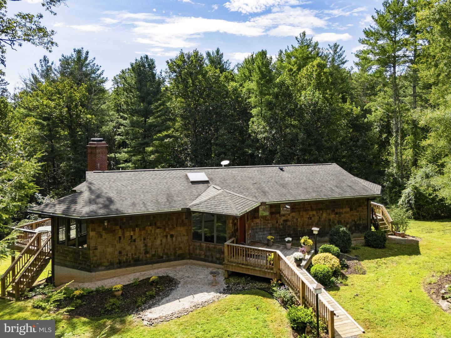 207 Grand View Rd — photo