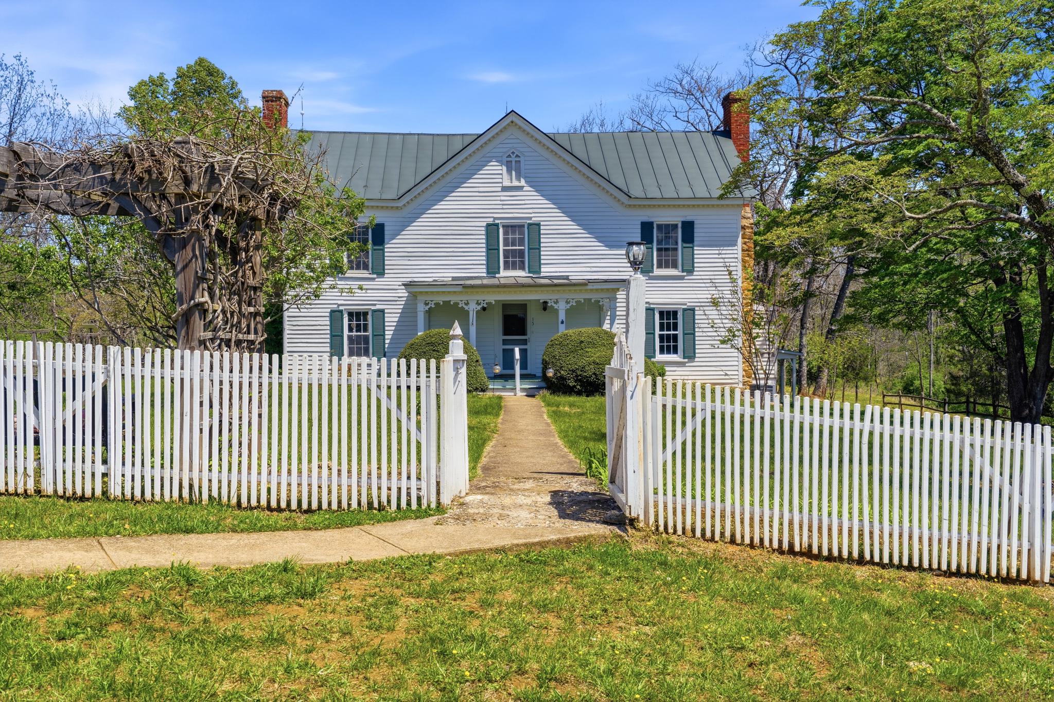 15 Chilton Ln — photo