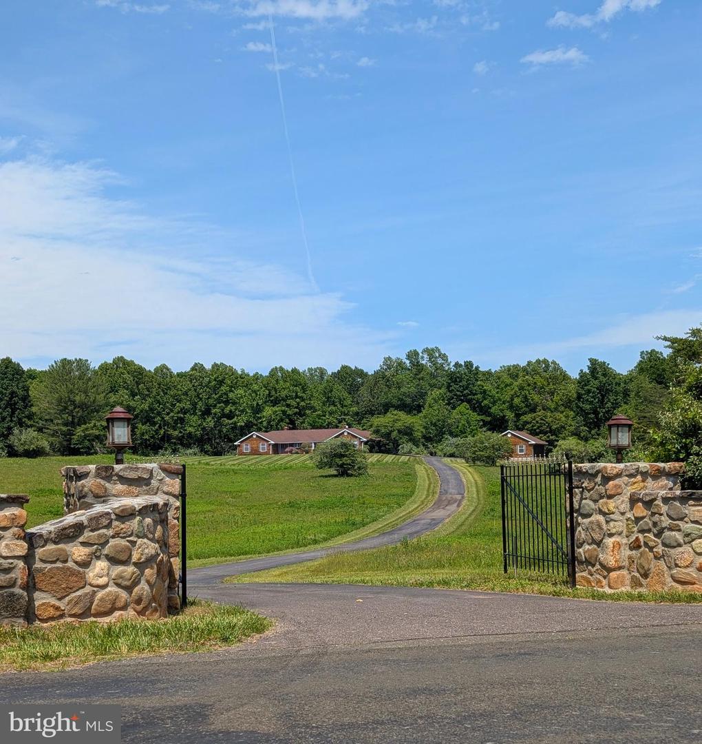 176 Rock Mills Rd — photo