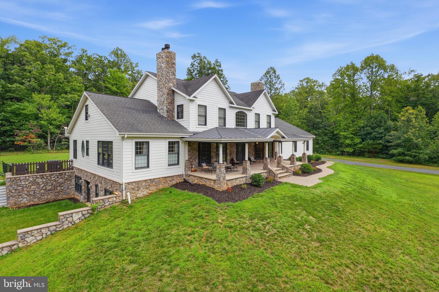 58 Rock Springs Ln — photo
