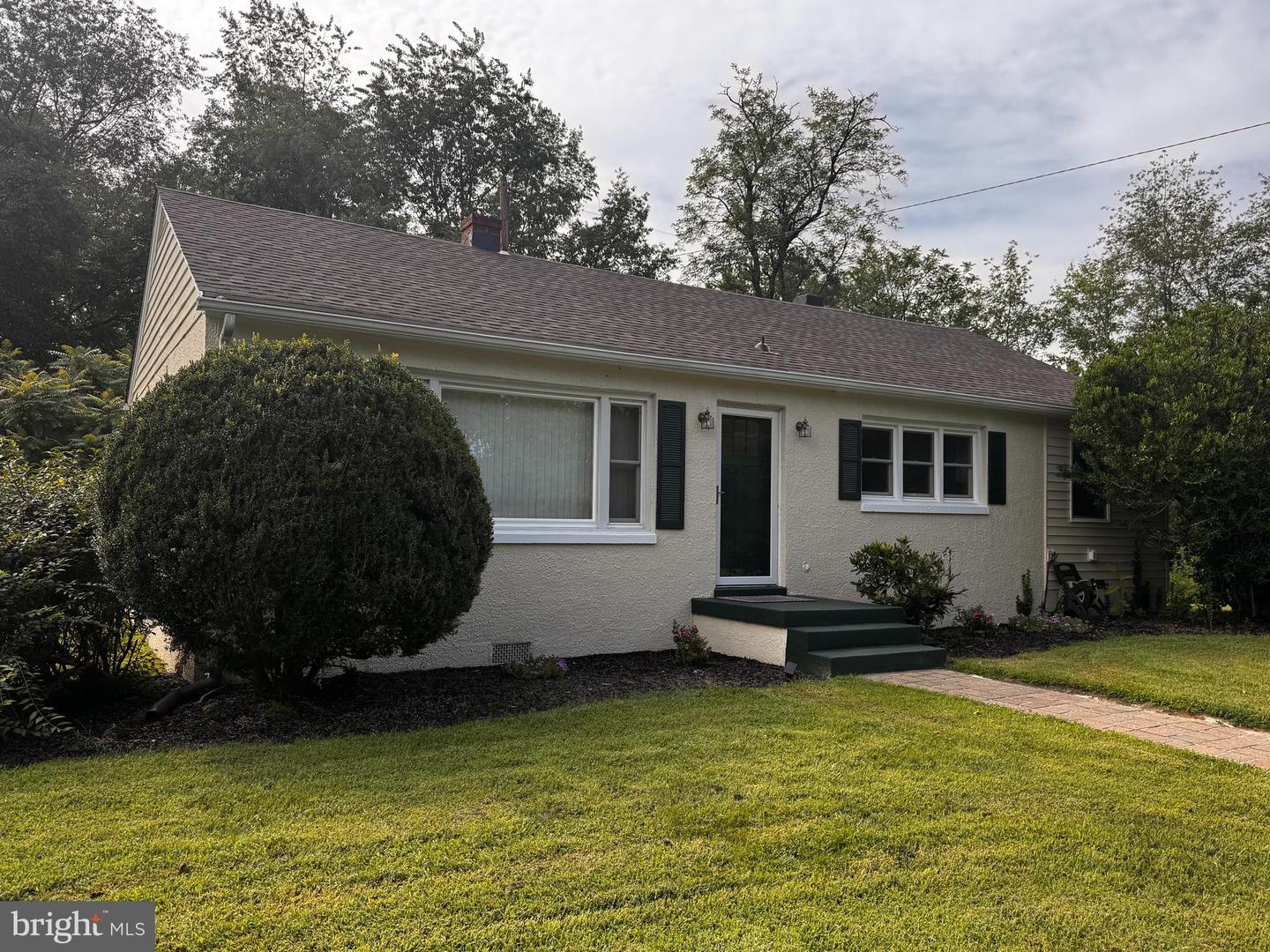 531 Richmond Road — photo