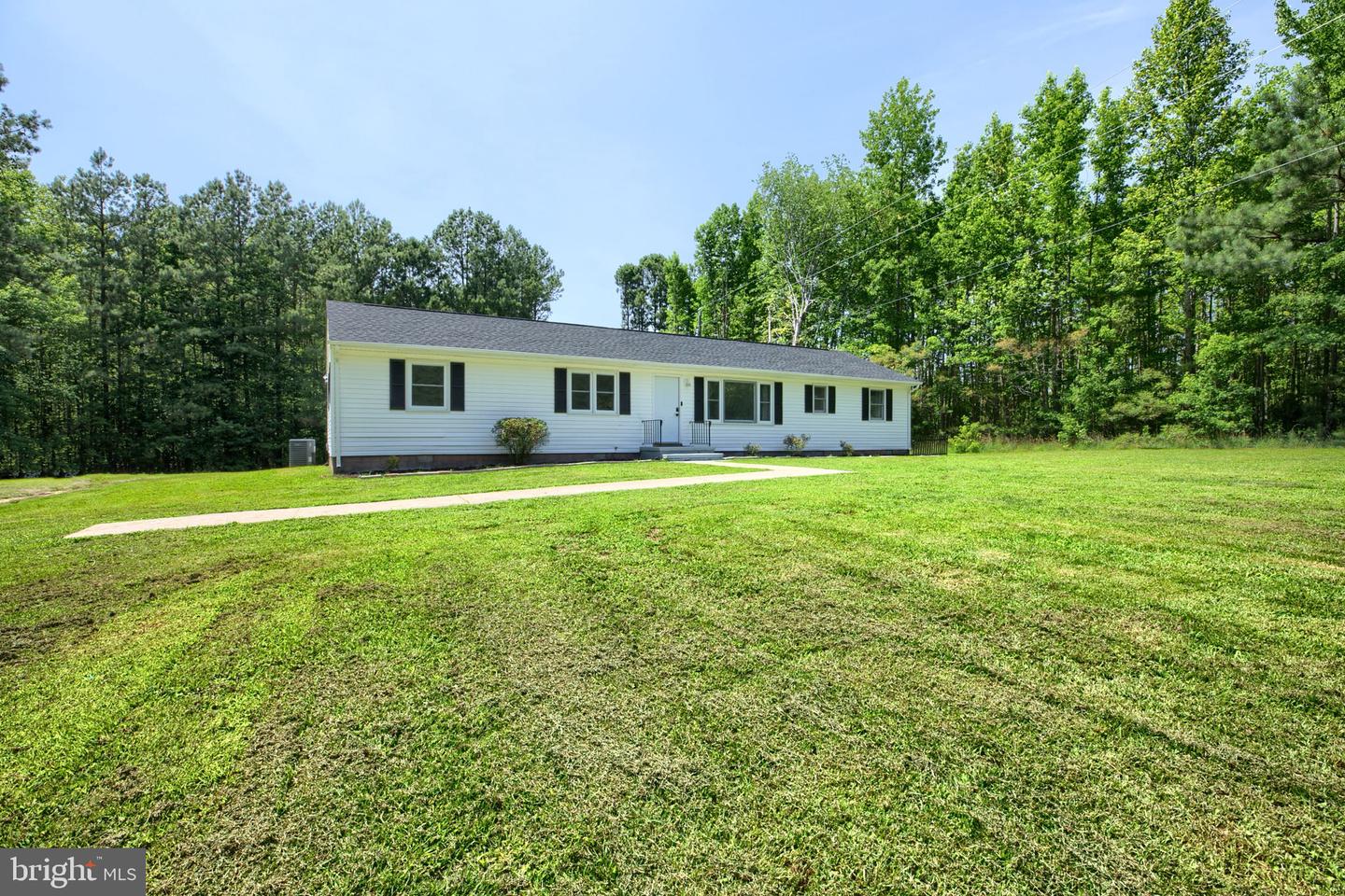 868 SIMONSON ROAD, FARNHAM VA 22460 — photo 2