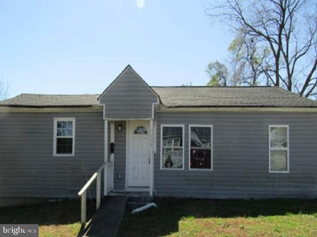 1003 Freeney Ave — photo