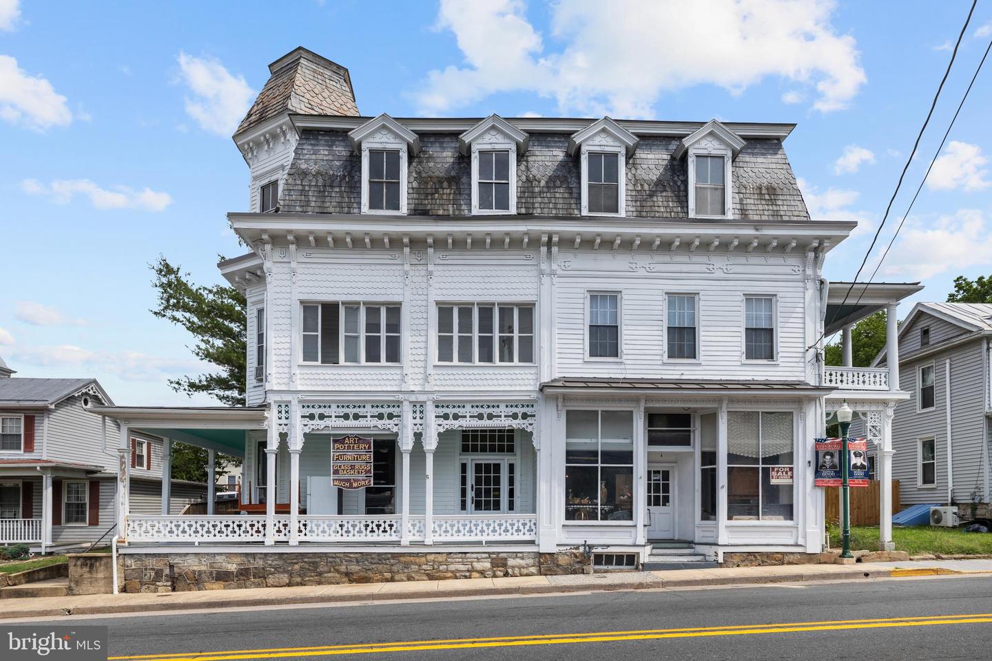 102-& 104 N Main St — photo