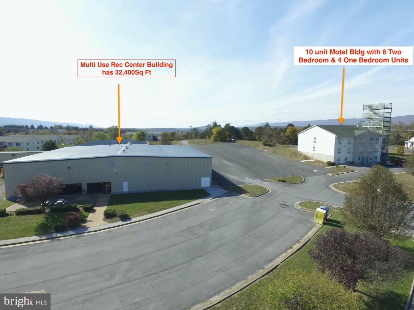 35 & 18 Signal Knob Dr — photo