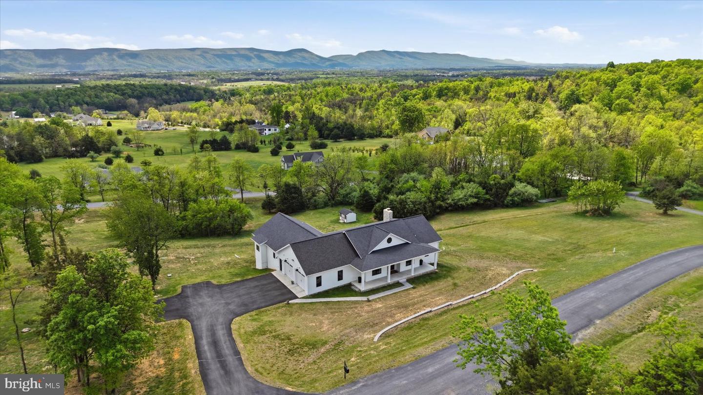 33 Kibo Ct — photo