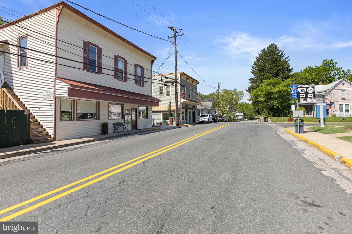 125 S Main St — photo