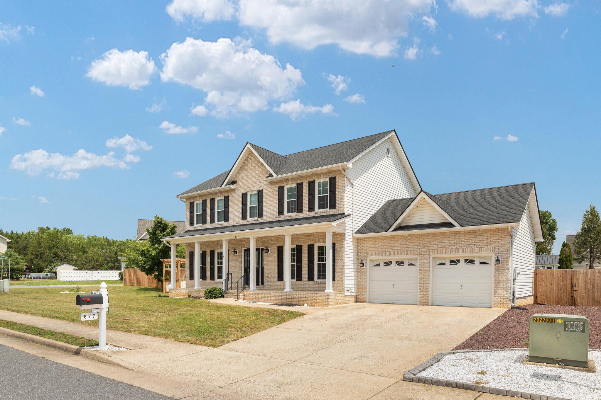 677 Dellinger Dr — photo