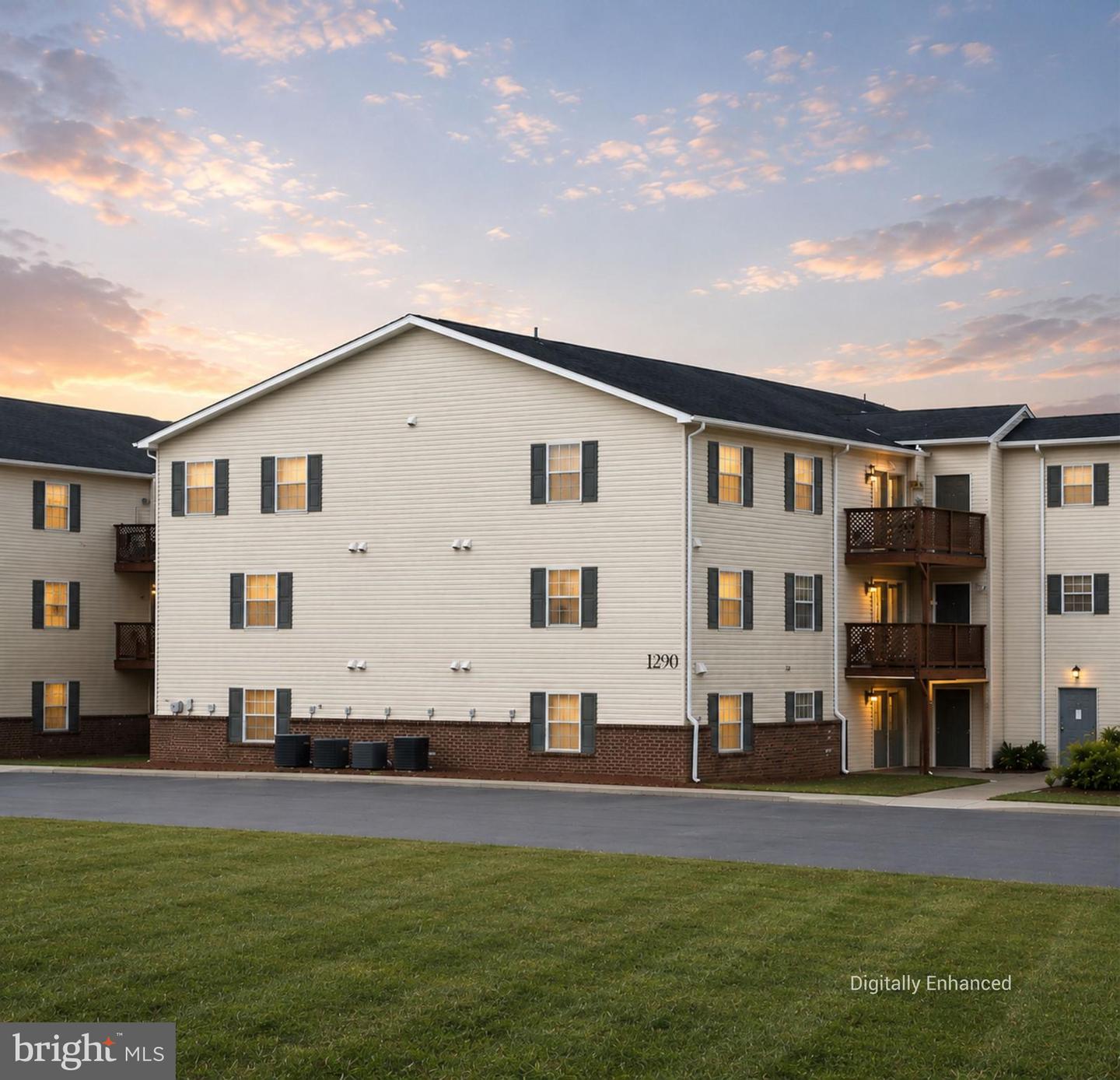 1290 Ox Rd #E12 — photo