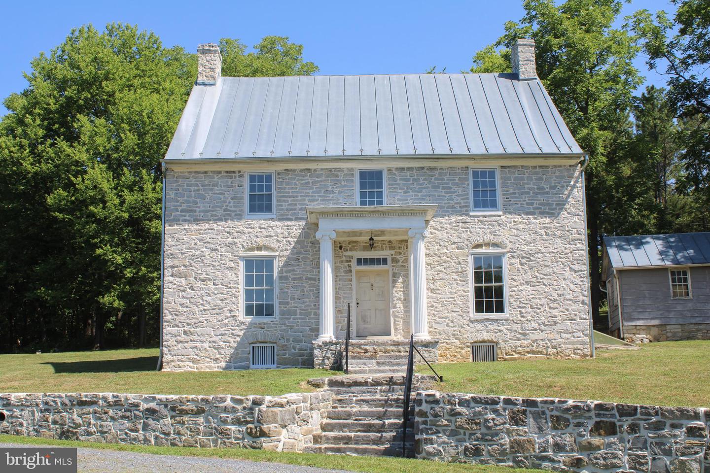 242 Fort Bowman Rd — photo