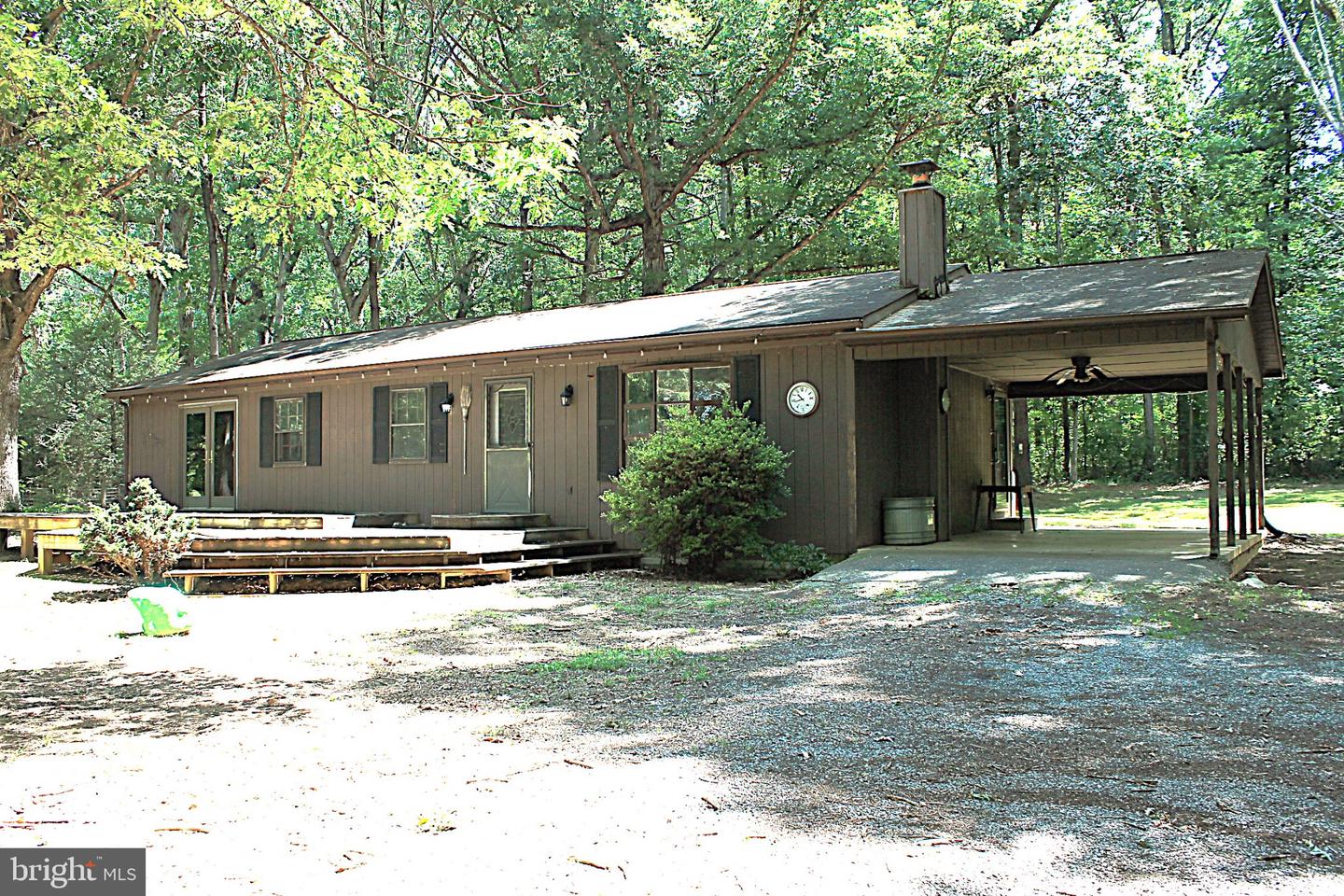365 Hillcrest Rd — photo