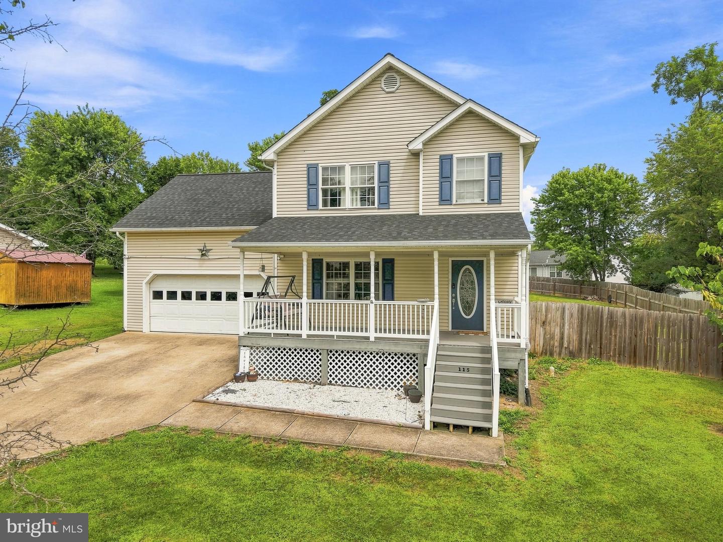 115 Baer Oak Dr — photo