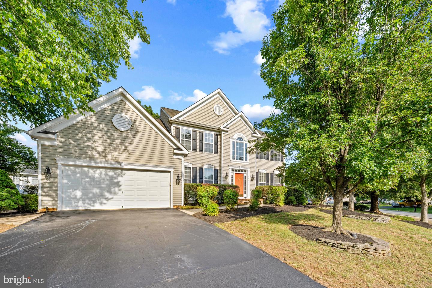 5601 Heritage Hills Cir — photo