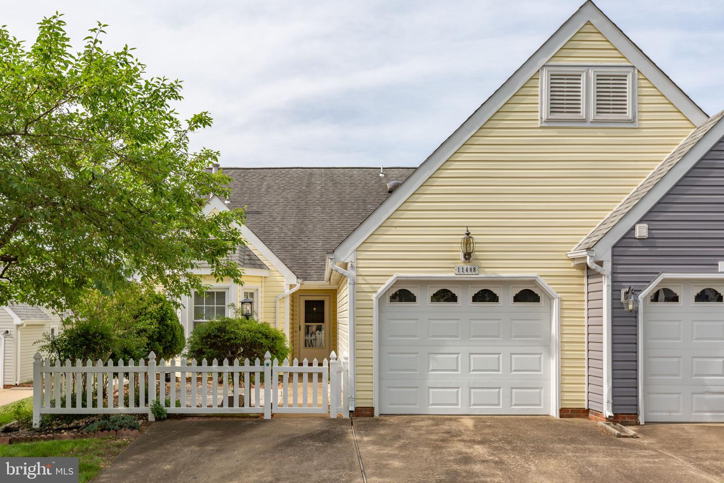 11488 Chelsea Ct — photo