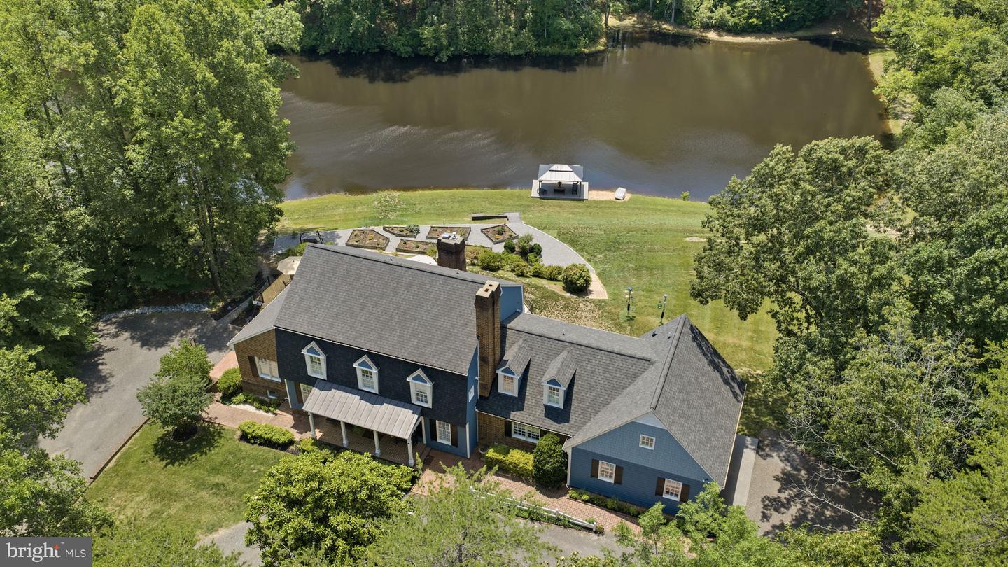7409 River Rd — photo