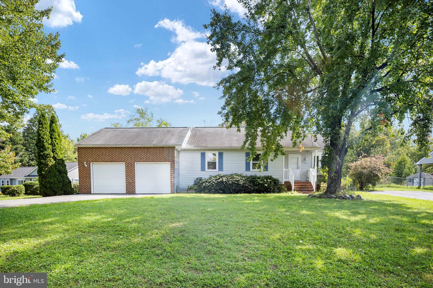 7014 Sharon Rd — photo
