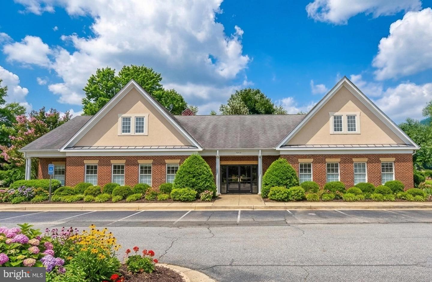 7119 Salem Fields Blvd — photo