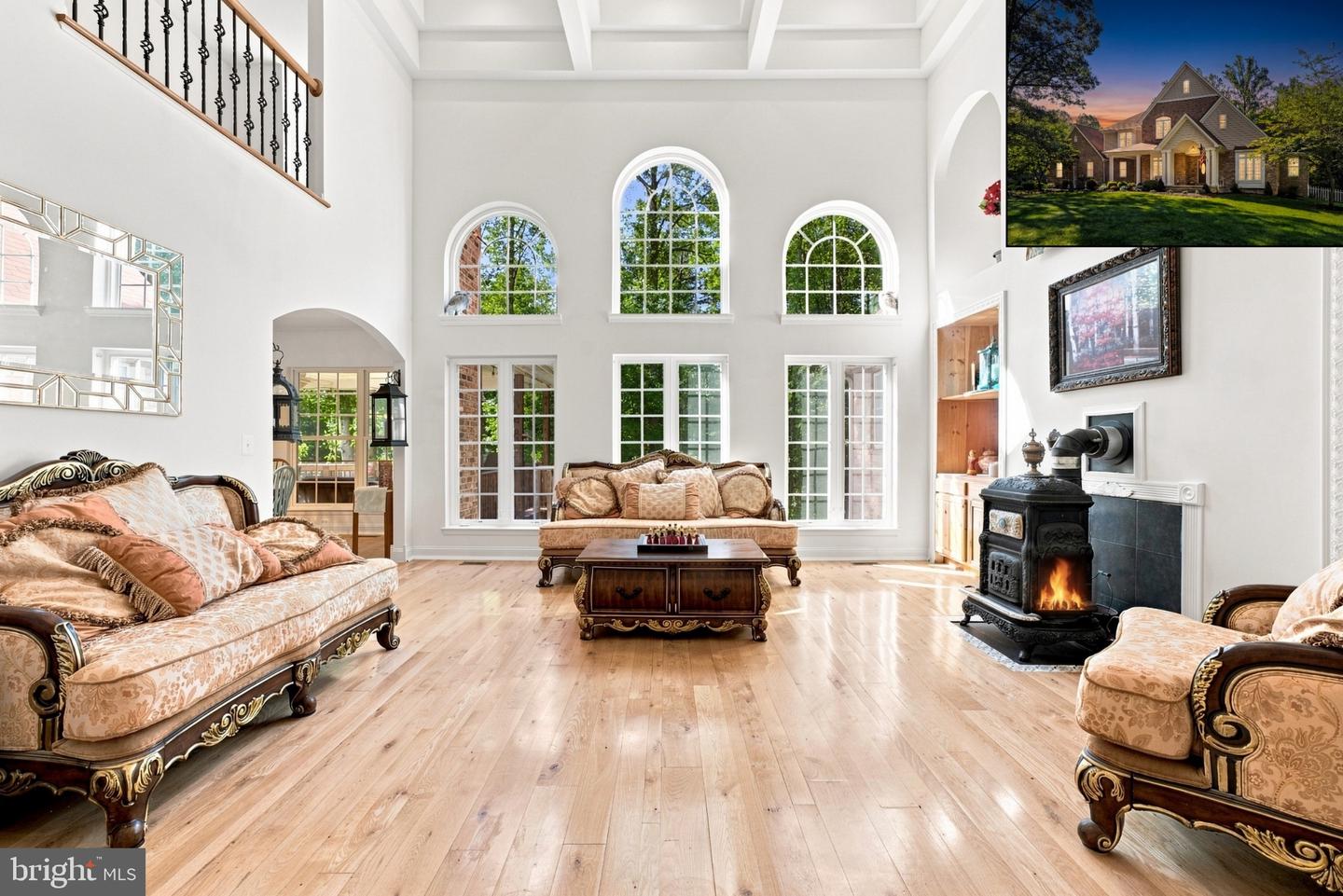 8811 Edgewood Farm Ln — photo
