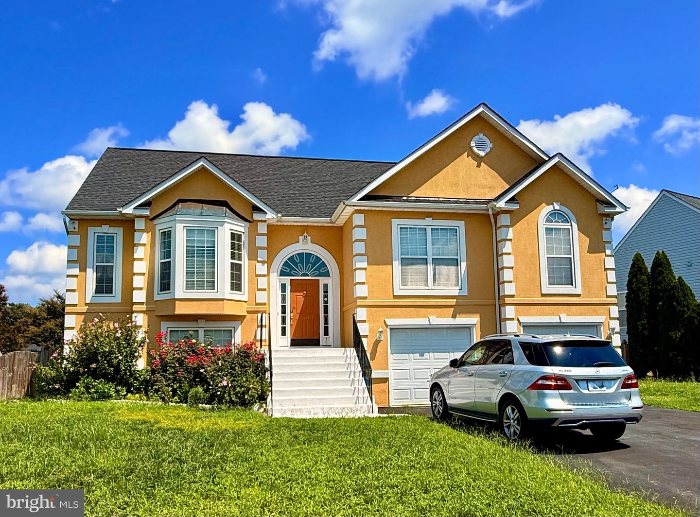 6117 Crown Grant Dr — photo